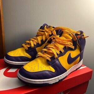 Nike dunk High Lakers size 9.5